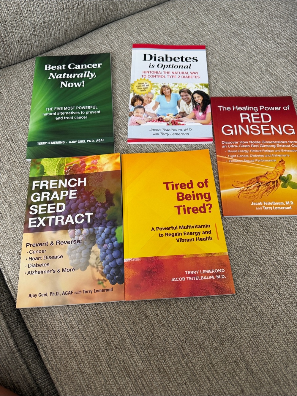 Lot of 5 Natural Health & Wellness paperback books 📚
